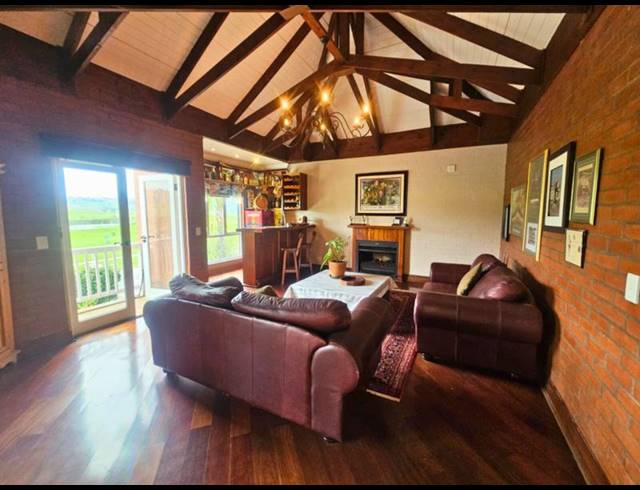 4 BEDROOM HOUSE FOR SALE IN EAGLE CANYON GOLF ESTATE